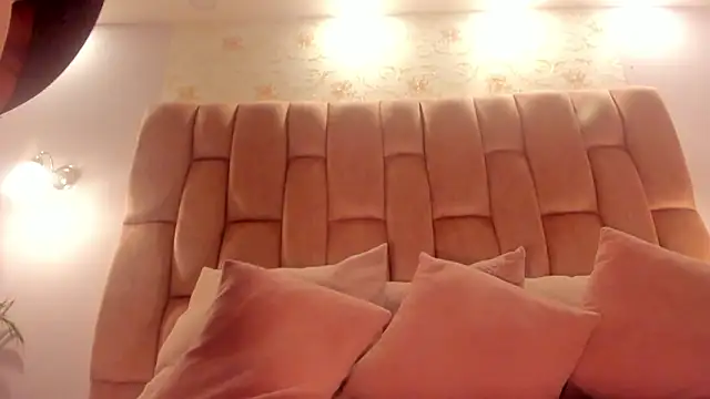 aishathornee online show from February 2026 09:59:02 PM