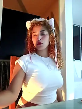 Vikyvoyeur online show from September 2025 12:05:01 AM