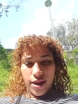 Vikyvoyeur online show from November 2025 07:14:02 PM