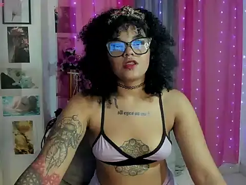 Snapshot of Darkflama1 chatting on October 2025 06:34:01 AM Darkflama1 online show from October 2025 06:34:01 AM