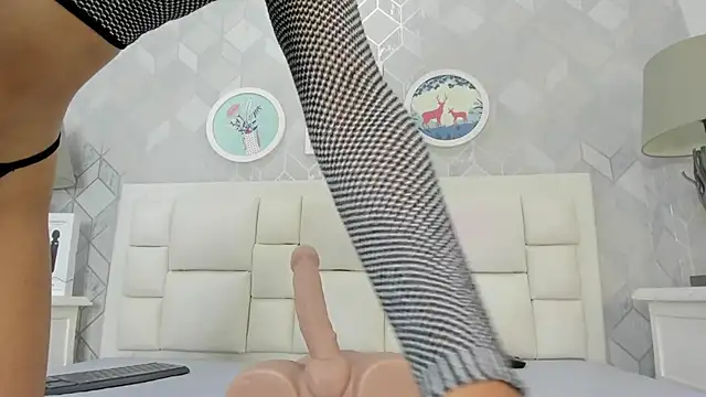 Snapshot of naia_cox chatting on October 2025 03:50:01 AM naia cox online show from October 2025 03:50:01 AM