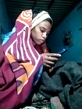 Snapshot of Hot-qwer chatting on December 2025 10:05:02 PM Hot-qwer online show from December 2025 10:05:02 PM