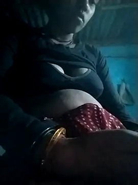 Hot-qwer online show from March 2026 08:46:02 PM