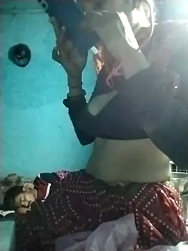 Hot-qwer online show from March 2026 08:52:02 PM