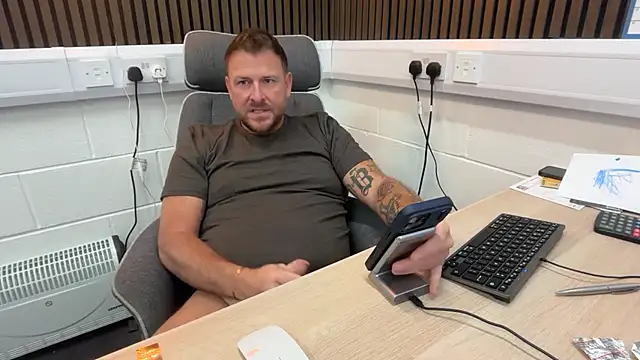 bilf1978 online show from May 2026 09:25:02 AM