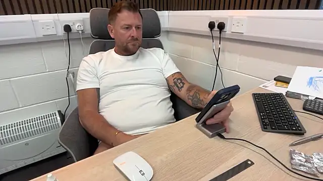 bilf1978 online show from May 2026 08:42:01 AM