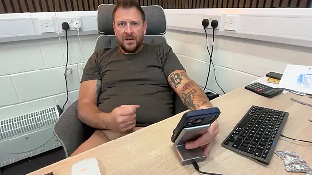 bilf1978 online show from May 2026 08:32:02 AM