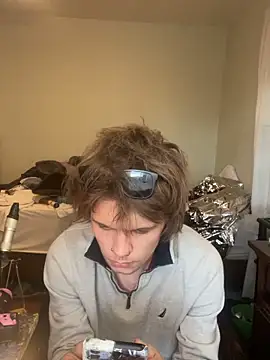 XanderOzzz online show from April 2026 11:29:01 PM