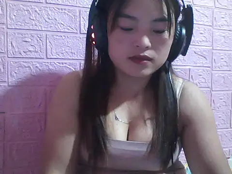 Snapshot of Loc_al chatting on September 2025 04:56:01 PM Loc al online show from September 2025 04:56:01 PM