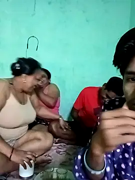 LoveOnStream online show from November 2025 01:51:02 AM