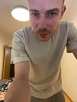 Skinny0150 online show from March 2026 03:56:01 PM