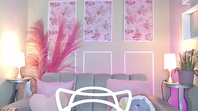 Snapshot of CurlyDani chatting on October 2025 07:07:02 PM CurlyDani online show from October 2025 07:07:02 PM