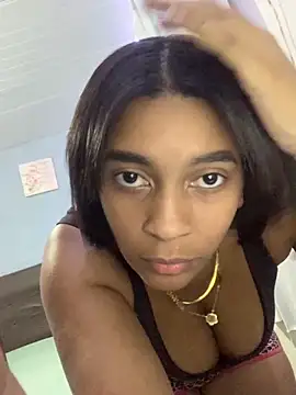 Snapshot of Crisschiavo chatting on November 2025 10:09:01 PM Crisschiavo online show from November 2025 10:09:01 PM