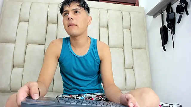 Snapshot of Felipe_Cold chatting on September 2025 02:25:01 AM Felipe Cold online show from September 2025 02:25:01 AM