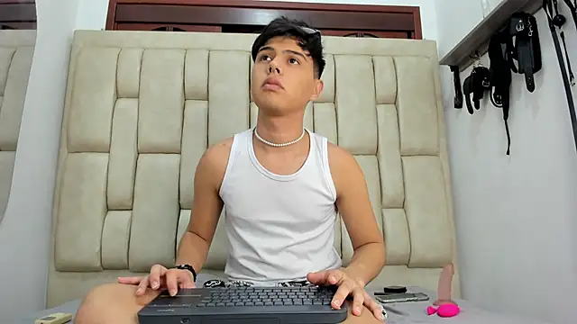 Snapshot of Felipe_Cold chatting on September 2025 02:16:02 AM Felipe Cold online show from September 2025 02:16:02 AM