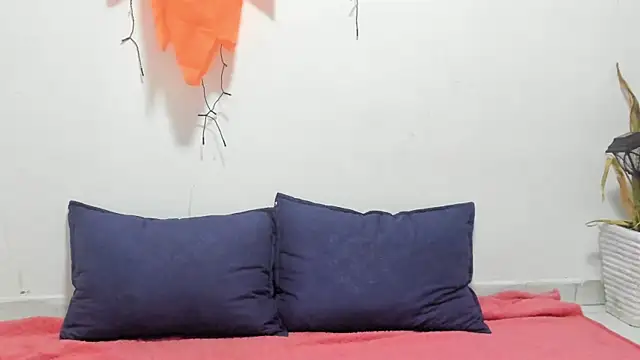  Miaa khalifa  online show from October 2025 12:39:02 PM