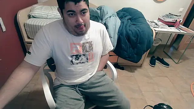 Snapshot of Martigato3 chatting on February 2026 04:57:02 AM Martigato3 online show from February 2026 04:57:02 AM