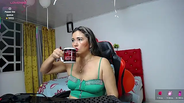 Snapshot of noelia_milf19 chatting on February 2026 12:19:02 AM noelia milf19 online show from February 2026 12:19:02 AM