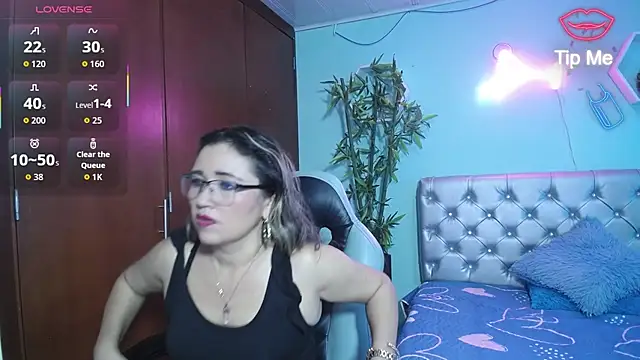 noelia milf19 online show from June 2026 01:05:01 AM