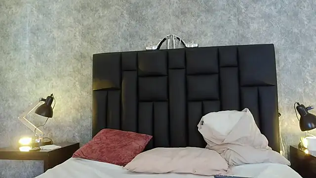 crystaldarliing online show from April 2026 04:57:02 PM