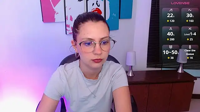 AlanaGarcia19 online show from September 2025 11:36:01 AM