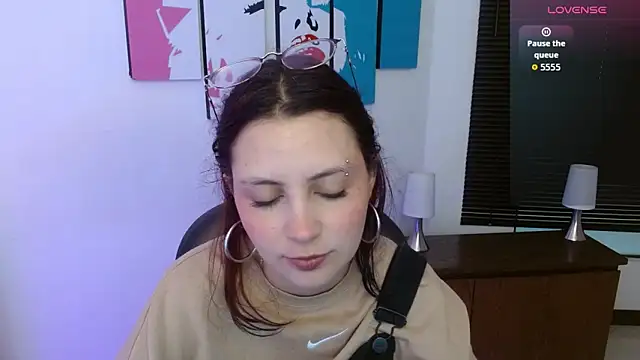 AlanaGarcia19 online show from October 2025 11:54:02 AM