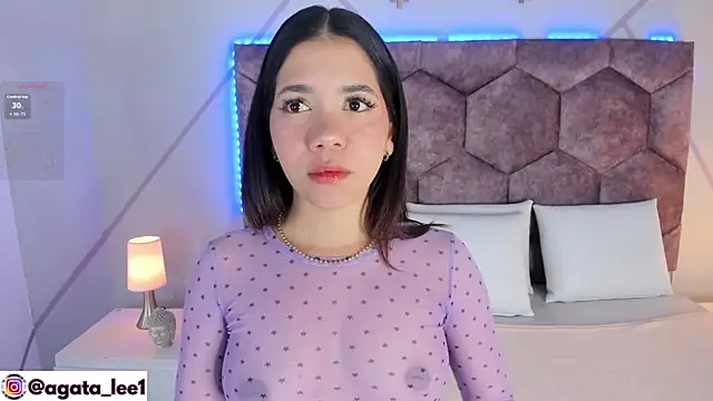 Snapshot of agataa_lee chatting on September 2025 03:39:02 AM agataa lee online show from September 2025 03:39:02 AM