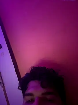 Snapshot of saumon3022 chatting on September 2025 04:02:02 AM saumon3022 online show from September 2025 04:02:02 AM