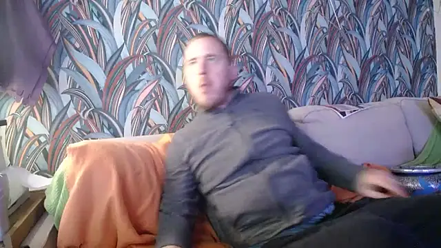 gaydavid online show from September 2025 08:22:02 PM