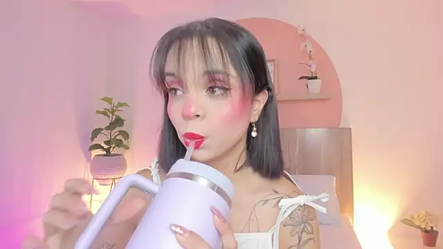 Clara Luu online show from May 2026 03:01:02 AM