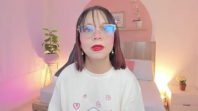 Clara Luu online show from May 2026 04:53:02 AM