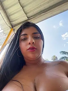 Isaa-Sweet online show from May 2026 07:52:01 PM
