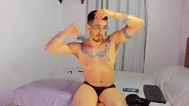 Hunter Hoott online show from December 2025 12:26:02 AM