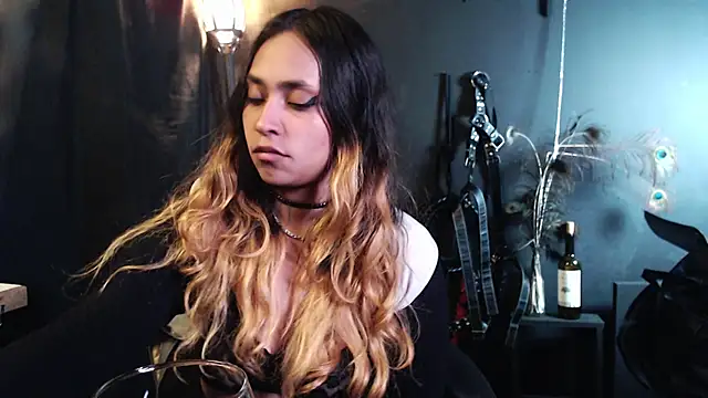 Snapshot of SabaTheCourtesan chatting on October 2025 05:26:02 AM SabaTheCourtesan online show from October 2025 05:26:02 AM