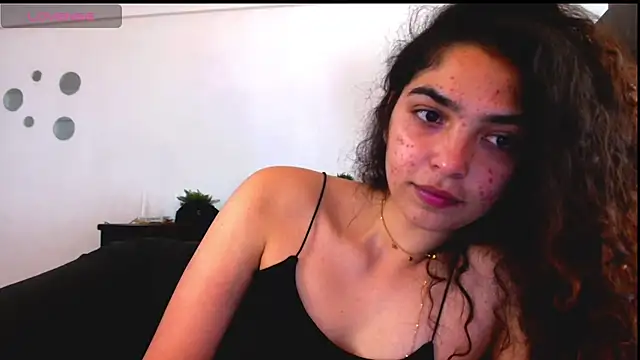 Snapshot of Ariagal chatting on September 2025 06:41:02 PM Ariagal online show from September 2025 06:41:02 PM
