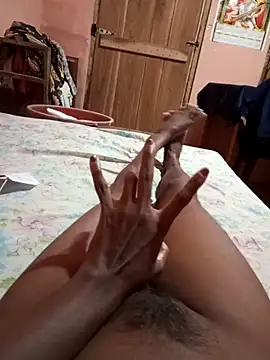 littlebunnySL online show from February 2026 04:06:01 AM