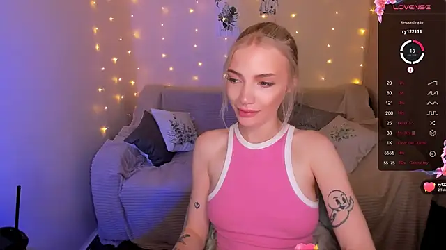 Snapshot of AnyaTaylor_ chatting on September 2025 02:22:01 AM AnyaTaylor online show from September 2025 02:22:01 AM