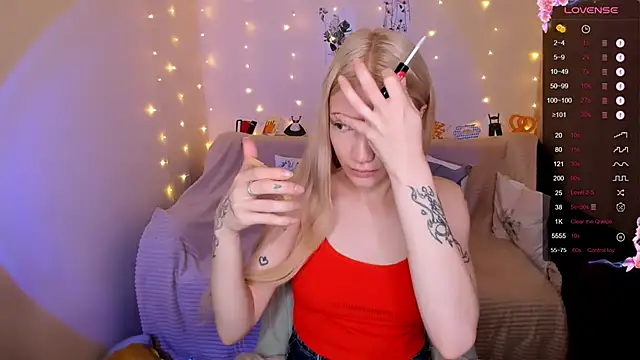 Snapshot of AnyaTaylor_ chatting on September 2025 02:16:01 AM AnyaTaylor online show from September 2025 02:16:01 AM