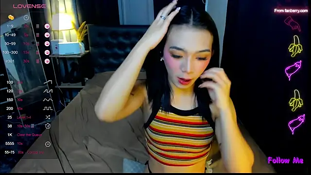 bellamoonlightX online show from May 2026 07:46:02 AM