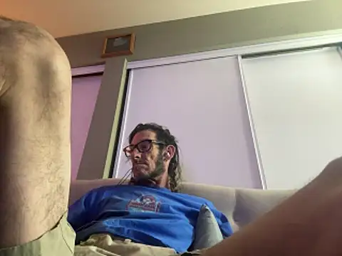 Snapshot of SmokeyKnight chatting on March 2026 07:35:02 AM SmokeyKnight online show from March 2026 07:35:02 AM