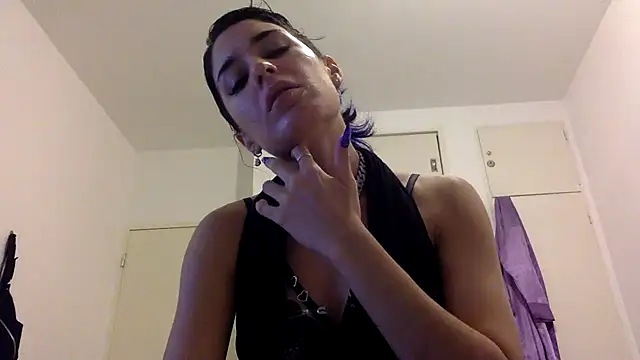 Snapshot of kendrafarq chatting on March 2026 04:49:02 AM kendrafarq online show from March 2026 04:49:02 AM