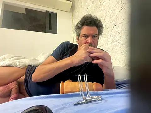 Snapshot of twitshe chatting on October 2025 12:23:01 AM twitshe online show from October 2025 12:23:01 AM