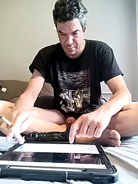 twitshe online show from January 2026 04:47:01 AM