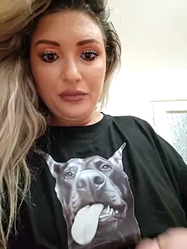 Blondie Sasha online show from November 2025 08:09:02 PM