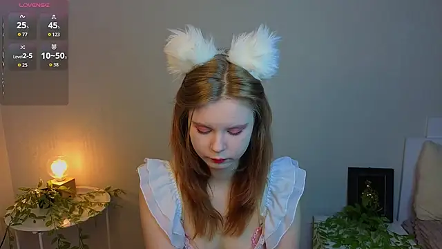 Snapshot of JulietteRain chatting on February 2026 07:32:02 PM JulietteRain online show from February 2026 07:32:02 PM