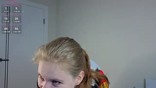 JulietteRain online show from June 2026 09:06:01 PM