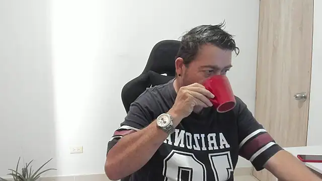 massimo dannger online show from November 2025 03:24:02 PM