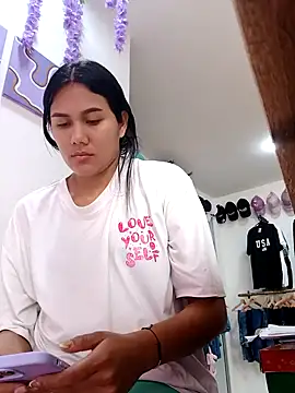 Snapshot of burbuja02 chatting on October 2025 02:47:02 PM burbuja02 online show from October 2025 02:47:02 PM