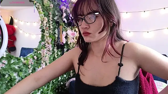 MiaVelvetDoll online show from January 2026 02:22:02 PM