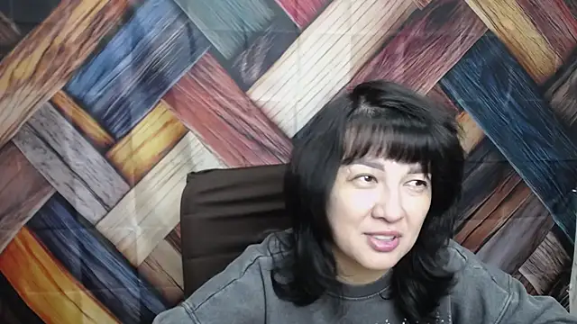 SelenaFly online show from October 2025 11:11:01 AM